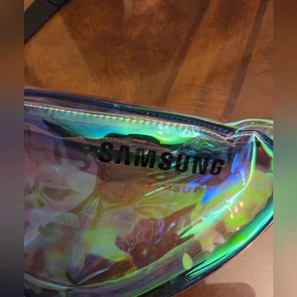 Samsung Iridescent Fanny Pack - Picture 2 of 6